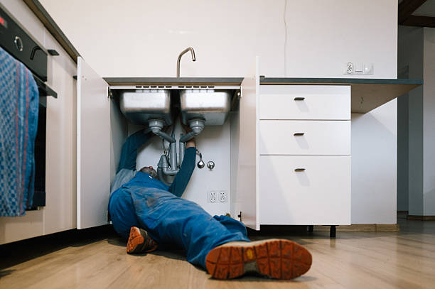 Professional Emergency Plumber technician working in Barnesville, MN